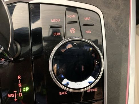 Used 2023 BMW X5 xDrive40i w/ Premium Package image 29