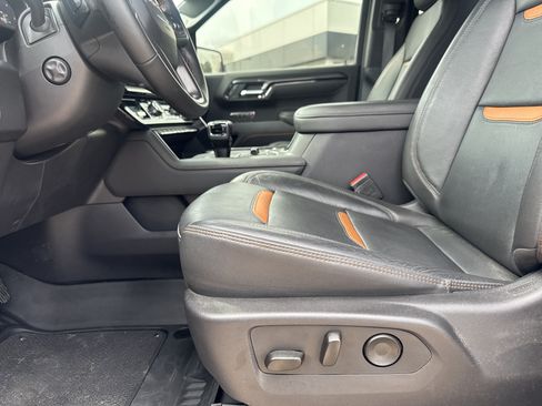 Used 2025 GMC Sierra 1500 AT4 AWD/4WD image 9