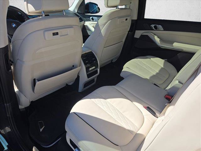 Used 2020 BMW X7 xDrive50i AWD/4WD image 19