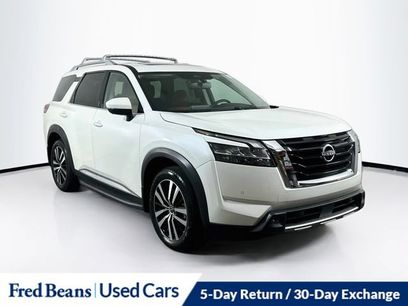 Used 2023 Nissan Pathfinder Platinum w/ Lighting Package (N93)