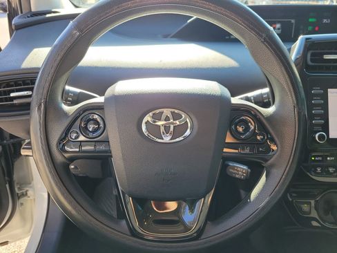 Used 2020 Toyota Prius LE w/ Carpet Mat Package image 18