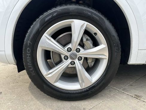 Used 2020 Audi Q5 2.0T Premium w/ Convenience Package image 9