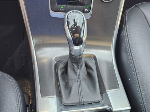 Used 2015 Volvo XC60 3.2 Premier AWD/4WD image 8