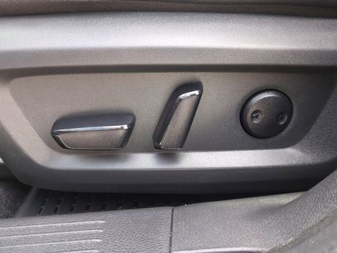 Certified 2023 Nissan Rogue SV w/ SV Premium B Package image 19