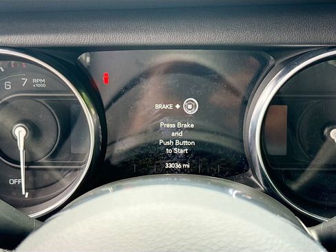 Used 2022 Jeep Wrangler Unlimited Sahara w/ Cold Weather Group AWD/4WD image 13