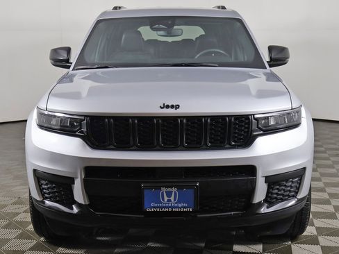 Used 2023 Jeep Grand Cherokee L Laredo image 11