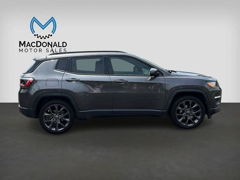 Used 2021 Jeep Compass Latitude w/ Sun and Sound Group FWD image 8