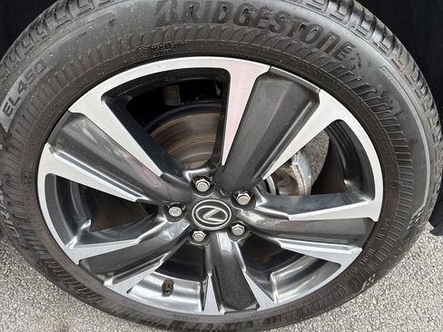 Used 2025 Lexus UX 300h AWD image 9