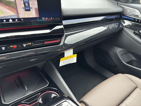Certified 2026 BMW 530i w/ M Sport Package RWD image 17