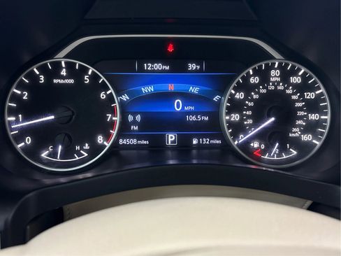 Used 2016 Nissan Murano SV image 23