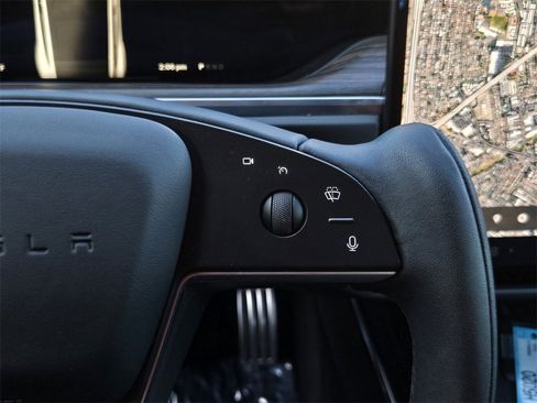 Used 2022 Tesla Model S image 22