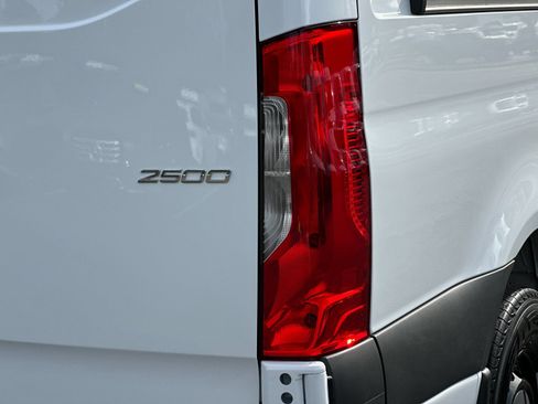 Used 2026 Mercedes-Benz Sprinter 2500 image 25