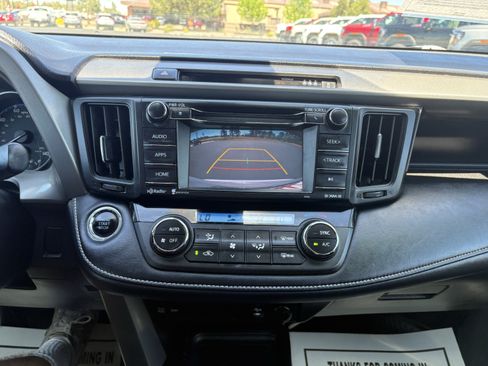 Used 2018 Toyota RAV4 XLE AWD/4WD image 22
