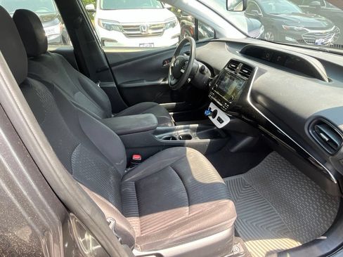 Used 2016 Toyota Prius Two FWD image 10