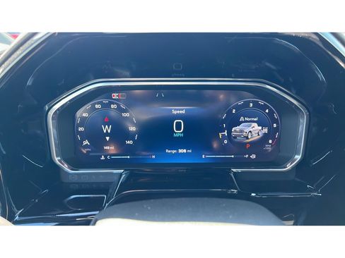 Certified 2026 Chevrolet Silverado 1500 High Country w/ High Country Premium Package AWD/4WD image 15