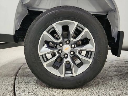 New 2026 Chevrolet Silverado 1500 LT w/ Convenience Package II AWD/4WD image 13
