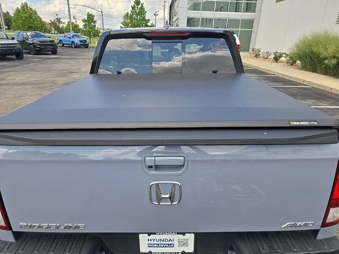 Used 2023 Honda Ridgeline Black Edition image 16