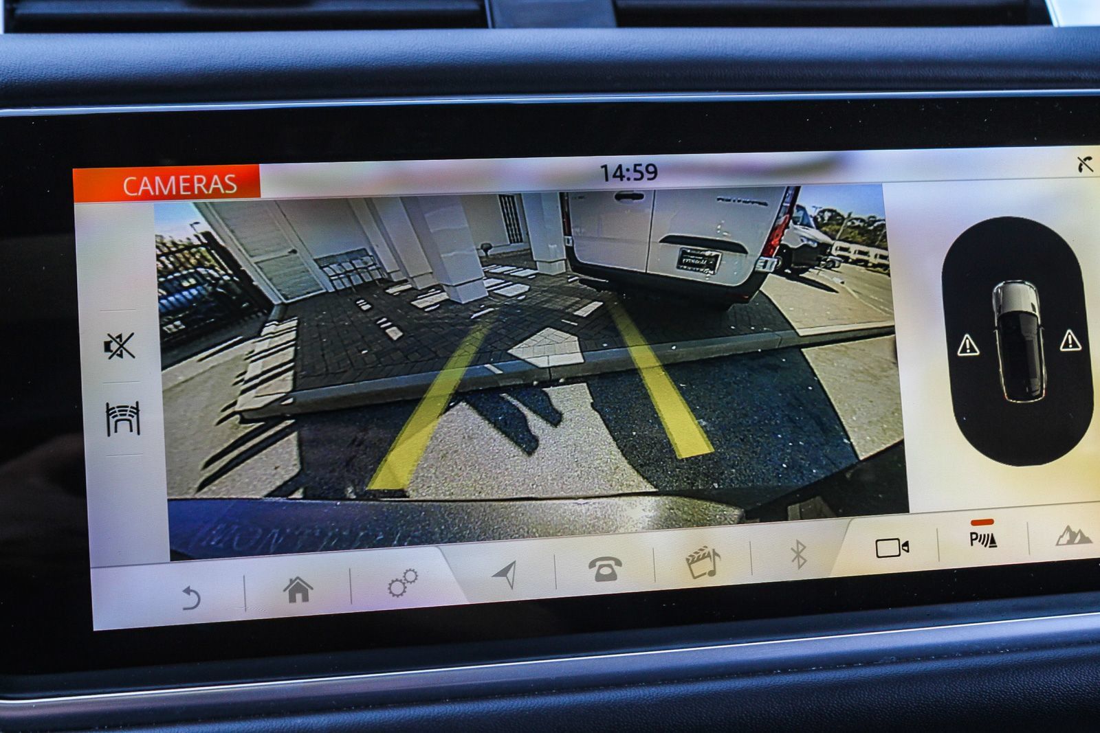 Used 2022 Land Rover Range Rover Sport HST AWD/4WD image 26