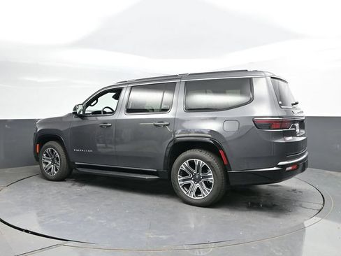 Used 2024 Jeep Wagoneer Series II AWD/4WD image 8