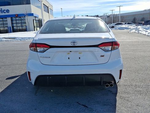 Used 2025 Toyota Corolla SE image 5