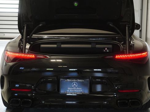 New 2026 Mercedes-Benz SL 63 AMG 4MATIC image 38