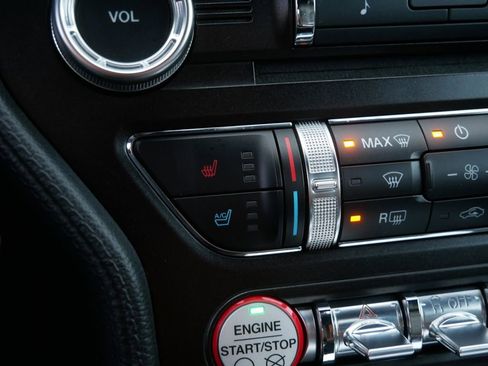 Used 2015 Ford Mustang Premium image 23