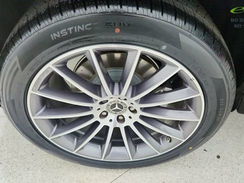 Used 2025 Mercedes-Benz GLE 350 4MATIC image 60