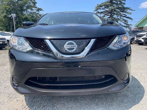 Used 2019 Nissan Rogue Sport S AWD/4WD image 3