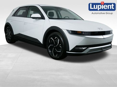 Used 2024 Hyundai Ioniq 5 SEL image 1