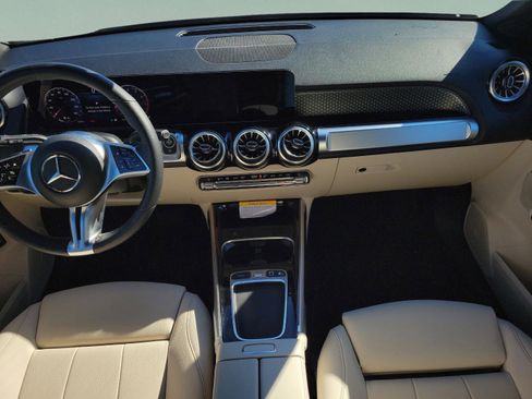 Certified 2025 Mercedes-Benz GLB 250 image 12