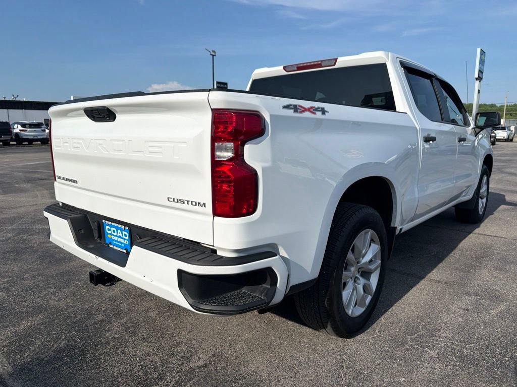 Used 2023 Chevrolet Silverado 1500 Custom AWD/4WD image 3