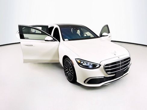 Used 2023 Mercedes-Benz S 500 4MATIC image 39