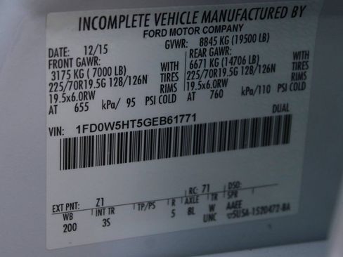 Used 2016 Ford F550 4x4 Crew Cab Super Duty image 52
