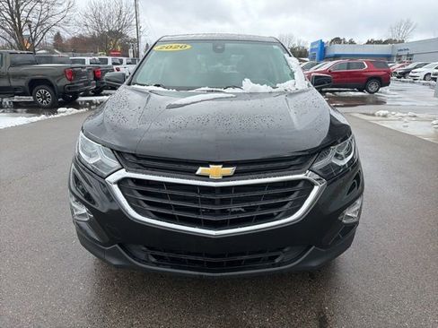 Used 2020 Chevrolet Equinox LT w/ Driver Convenience Package image 8