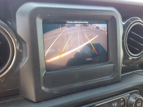 Used 2019 Jeep Wrangler Unlimited Sport AWD/4WD image 20