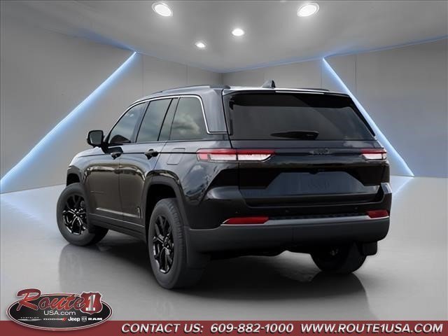 New 2026 Jeep Grand Cherokee Altitude AWD/4WD image 3