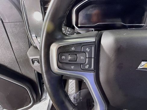 Used 2025 Chevrolet Silverado 1500 LT RWD image 13