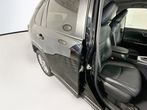 Used 2023 Toyota RAV4 XLE Premium FWD image 28