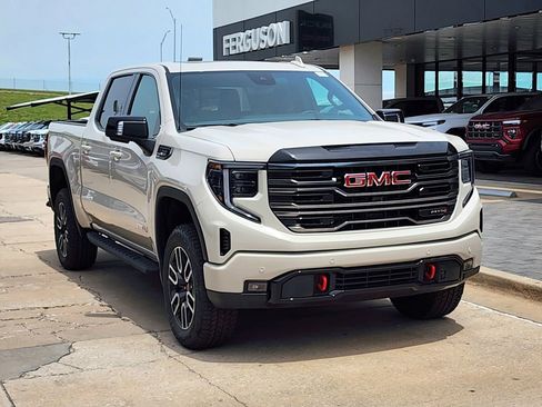 New 2026 GMC Sierra 1500 AT4 w/ AT4 Premium Package AWD/4WD image 2