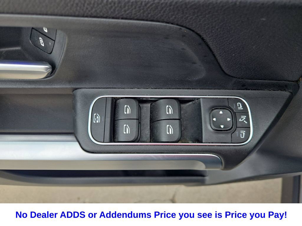 Used 2023 Mercedes-Benz GLB 250 4MATIC w/ Premium Package image 27