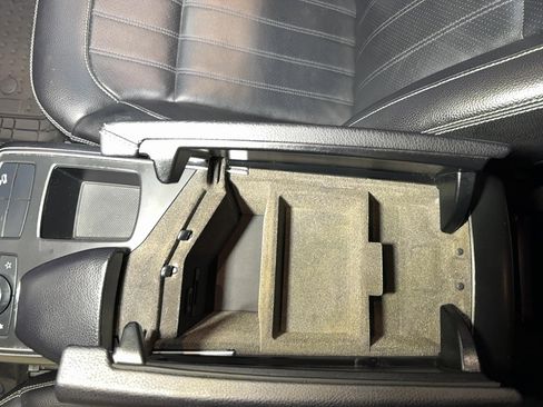 Used 2015 Mercedes-Benz GL 450 4MATIC image 46