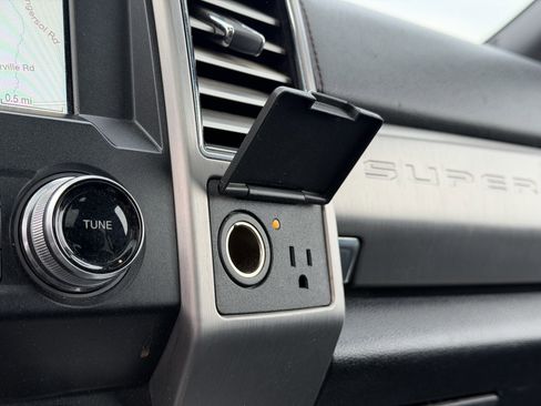 Used 2019 Ford F350 Platinum w/ Snow Plow Prep Package image 21