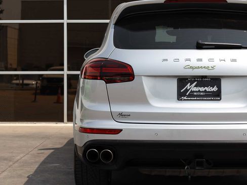 Used 2017 Porsche Cayenne S AWD/4WD image 55