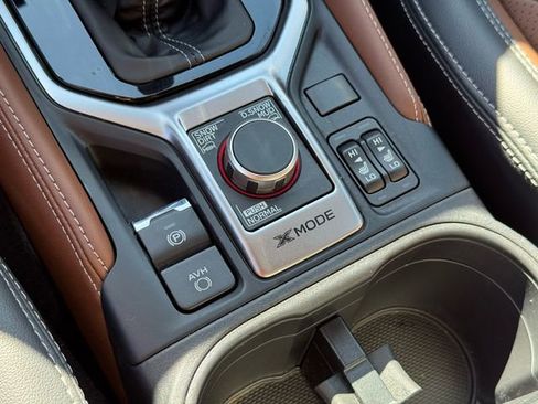 Used 2023 Subaru Forester Touring image 27