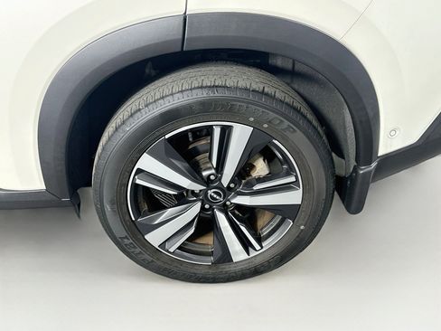 Used 2023 Nissan Rogue SL w/ SL Premium Package FWD image 11