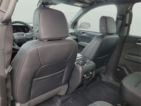 New 2026 GMC Acadia AT4 w/ Luxury Package image 12