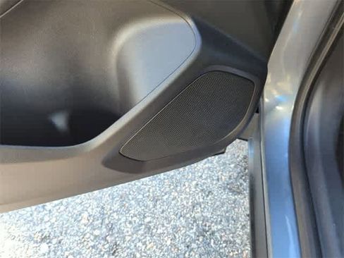 Used 2022 Chevrolet TrailBlazer LT w/ Convenience Package image 22