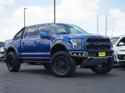 Used 2017 Ford F150 Raptor w/ Equipment Group 802A Luxury AWD/4WD image 2