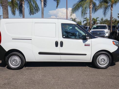 Used 2018 RAM ProMaster City Tradesman image 10