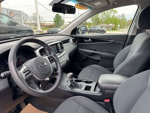 Used 2020 Kia Sorento LX AWD/4WD image 10